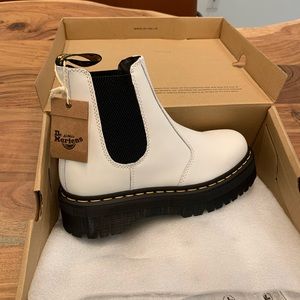 Brand New Dr Martens Platform Chelsea Boots - Women’s 9